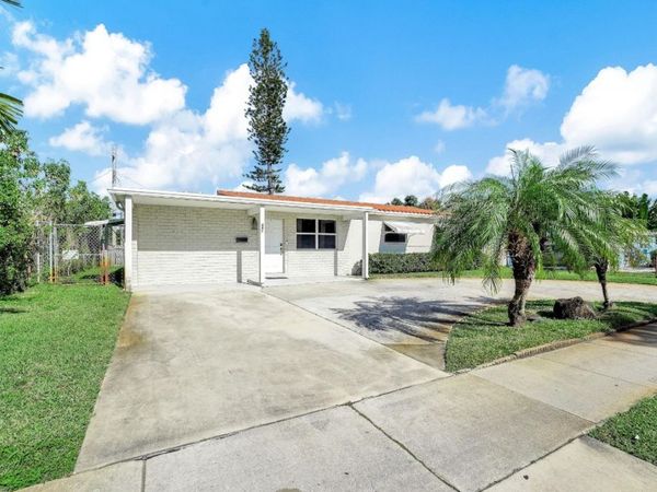 341 NW 37th Street, Deerfield Beach, FL 33064