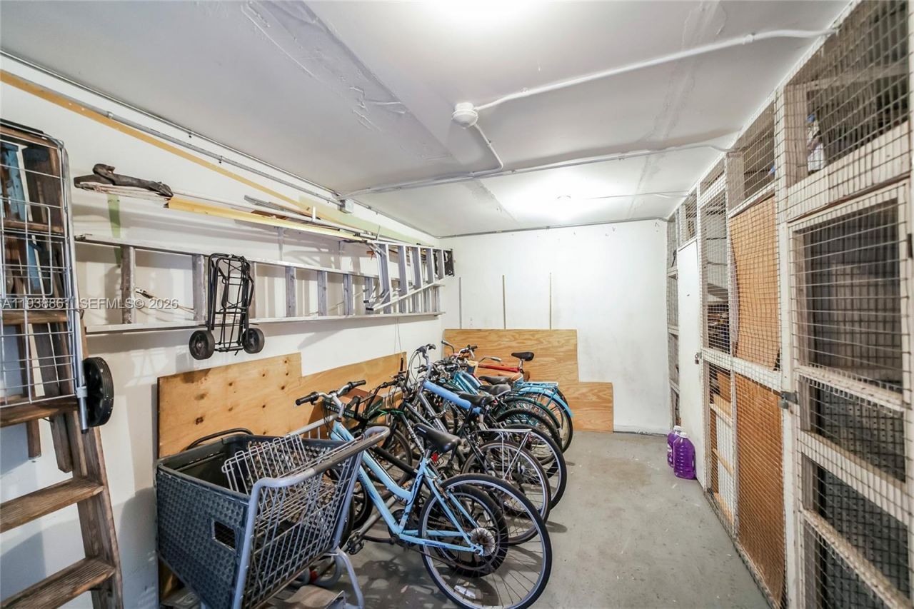 541 Blue Heron, Unit 205C, Hallandale Beach, FL 33009 Photo