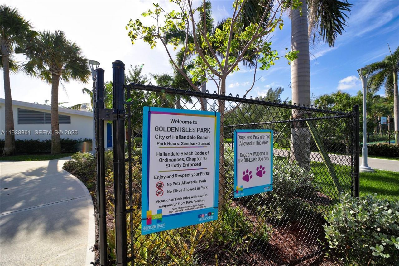 541 Blue Heron, Unit 205C, Hallandale Beach, FL 33009 Photo