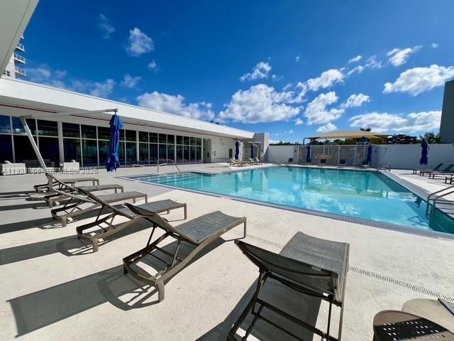14951 Royal Oaks Ln, Unit 505, North Miami, FL 33181 Photo