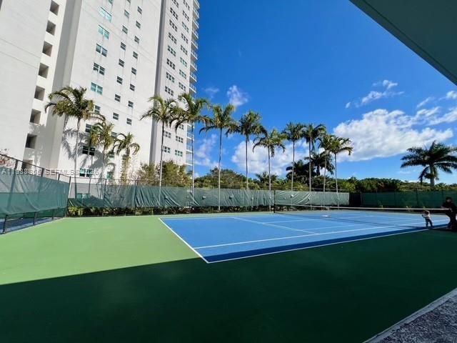14951 Royal Oaks Ln, Unit 505, North Miami, FL 33181 Photo
