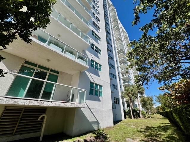 14951 Royal Oaks Ln, Unit 505, North Miami, FL 33181 Photo