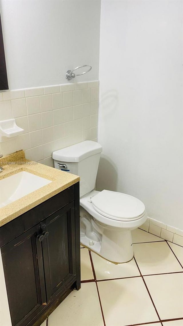5407 NW 27th St, Unit D2, Lauderhill, FL 33313 Photo