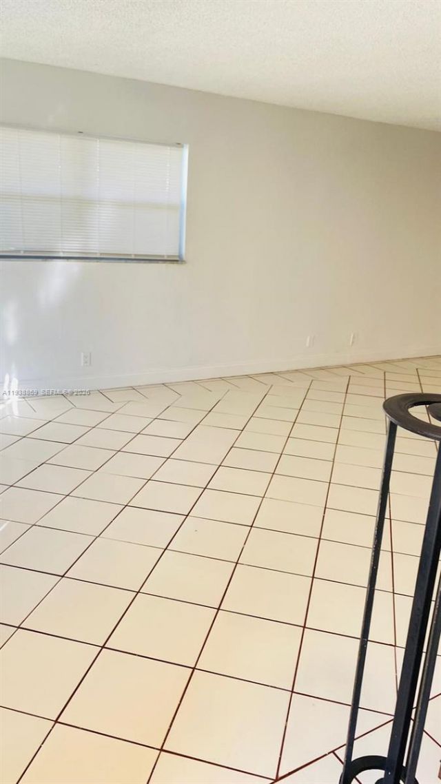 5407 NW 27th St, Unit D2, Lauderhill, FL 33313 Photo