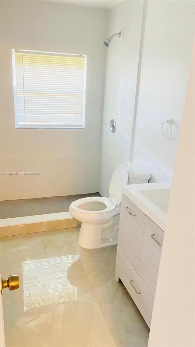 5407 NW 27th St, Unit D2, Lauderhill, FL 33313 Photo