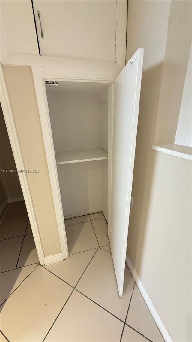 330 74th St , Unit 16, Miami Beach, FL 33141 Photo