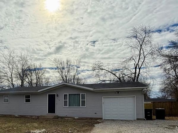 710 Field Street, Altamont, IL 62411