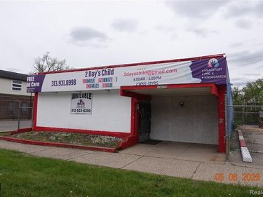 15075 Meyers Road, Detroit, MI 48227