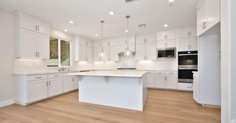 1349 Bear Creek Dr, Rocklin, CA 95765 Photo