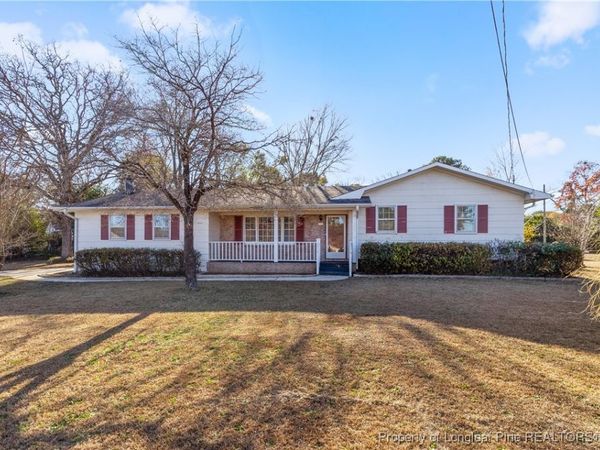 1602 Camelot Drive, Fayetteville, NC 28304