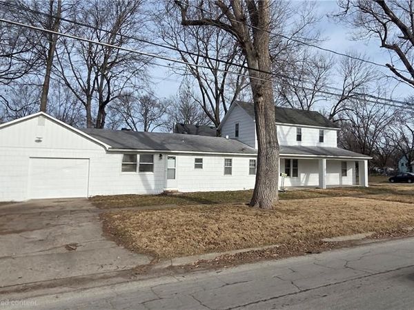 400 Parker Avenue, Osawatomie, KS 66064