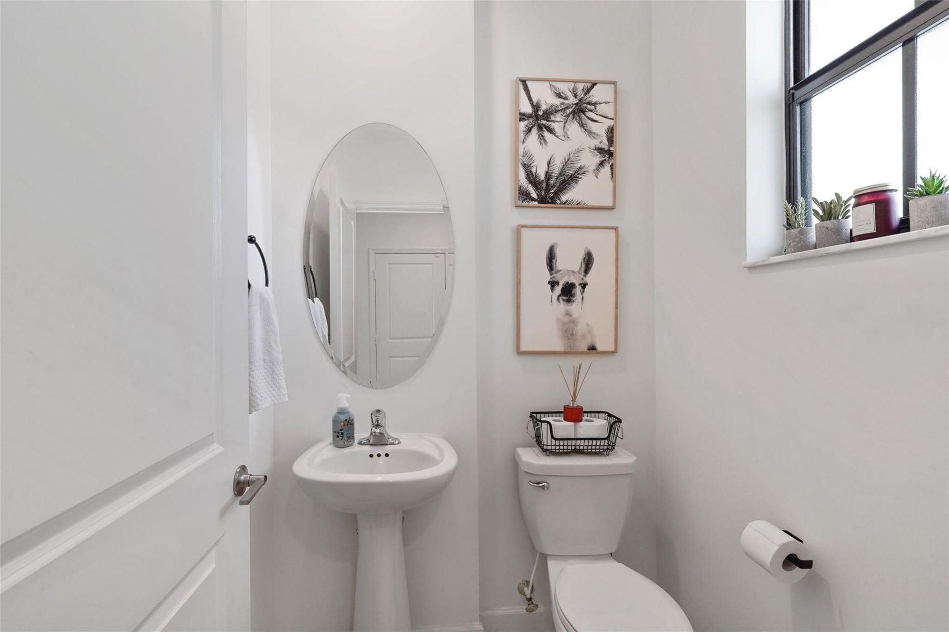 659 NW 204th Street, Miami, FL 33169 Photo