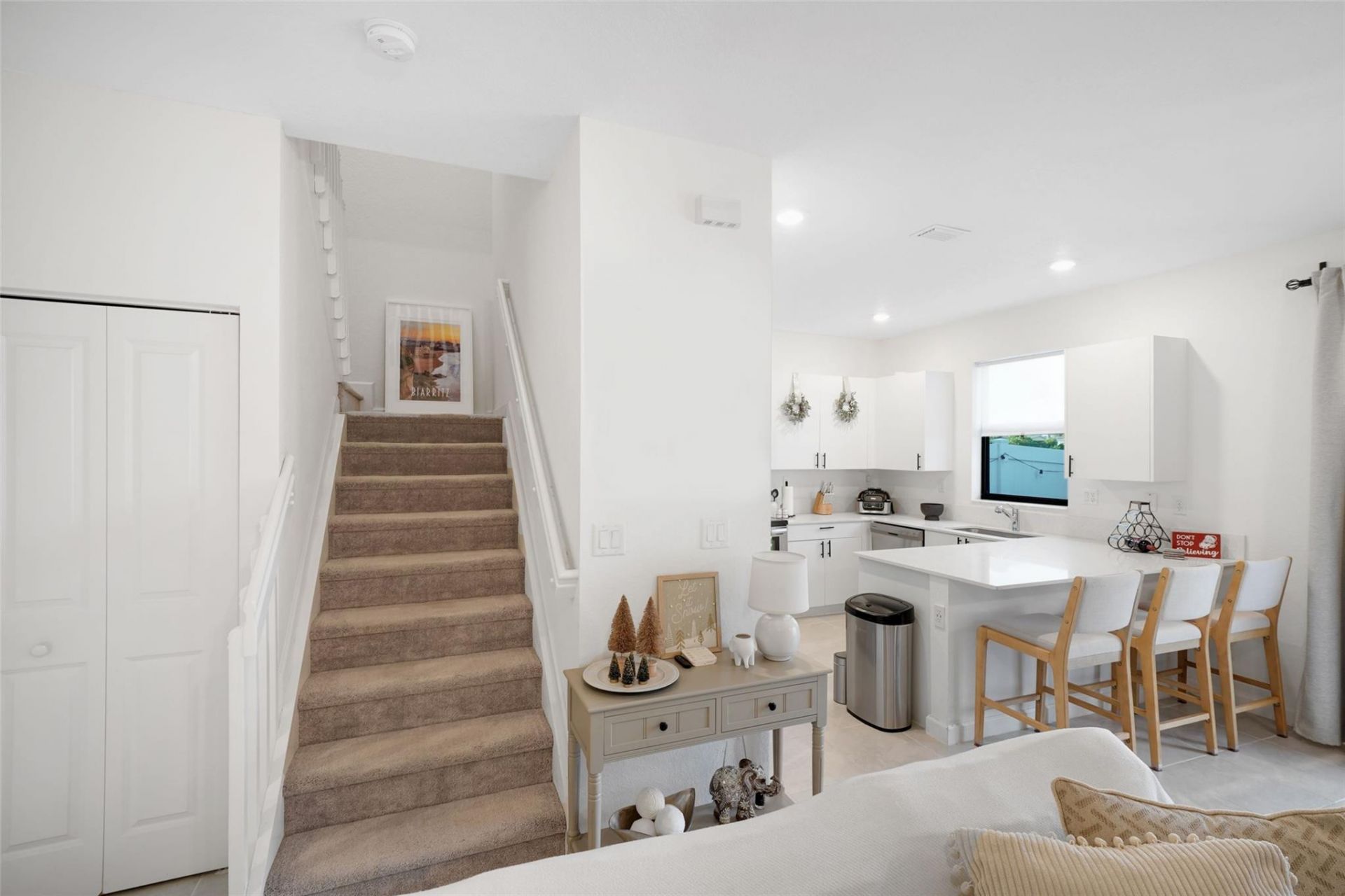 659 NW 204th Street, Miami, FL 33169 Photo