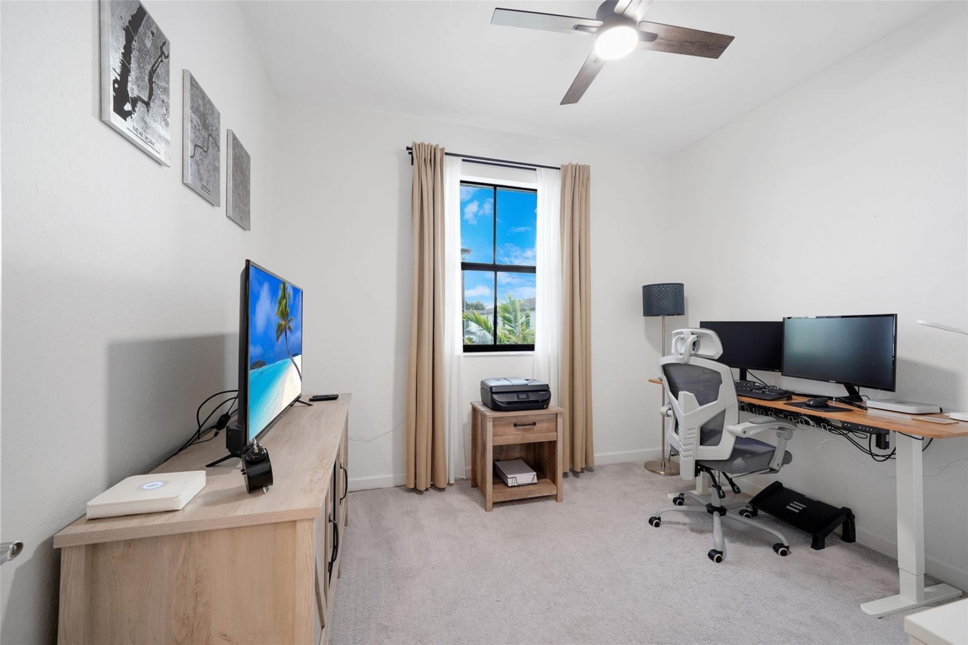 659 NW 204th Street, Miami, FL 33169 Photo