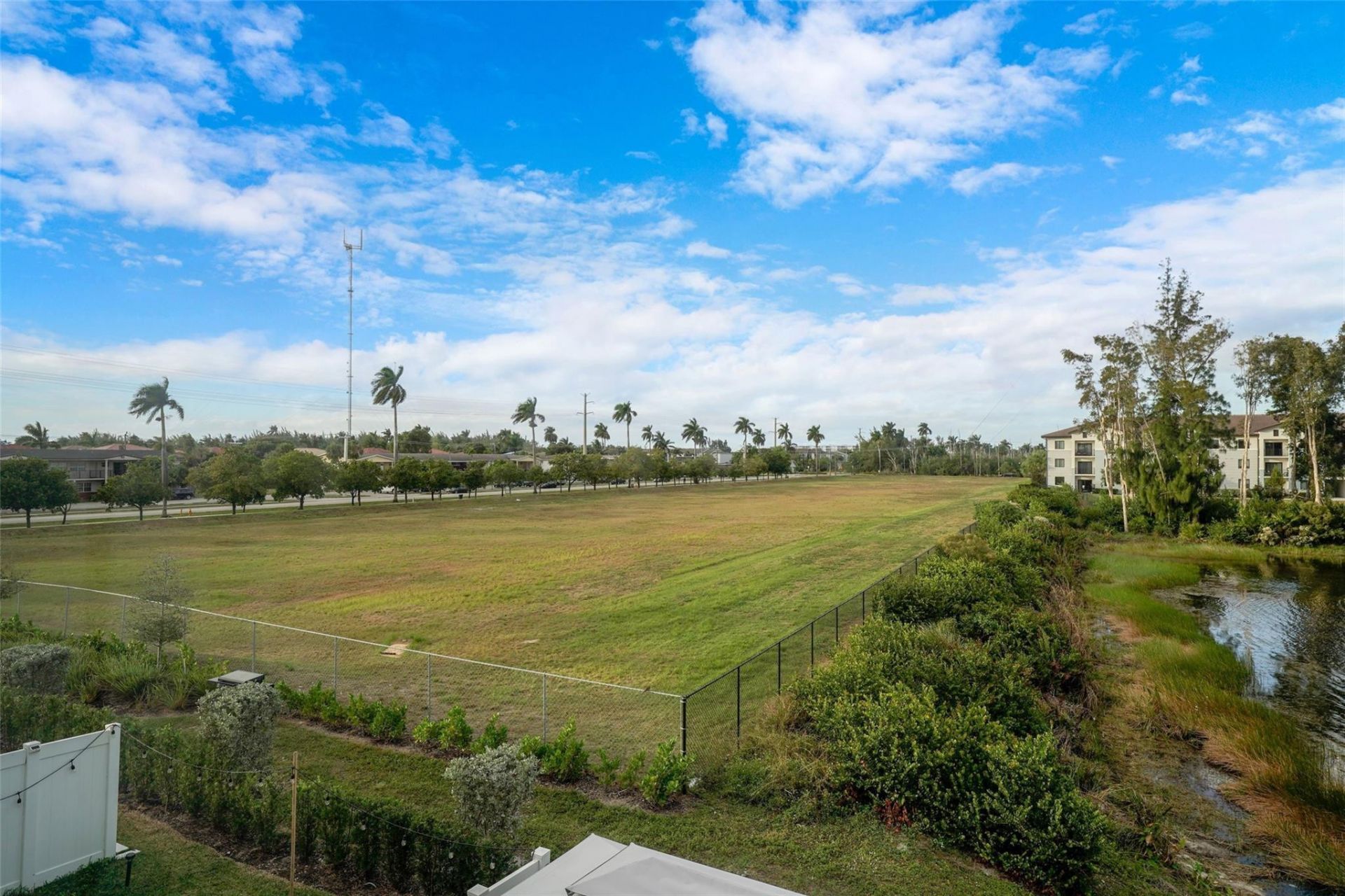 659 NW 204th Street, Miami, FL 33169 Photo