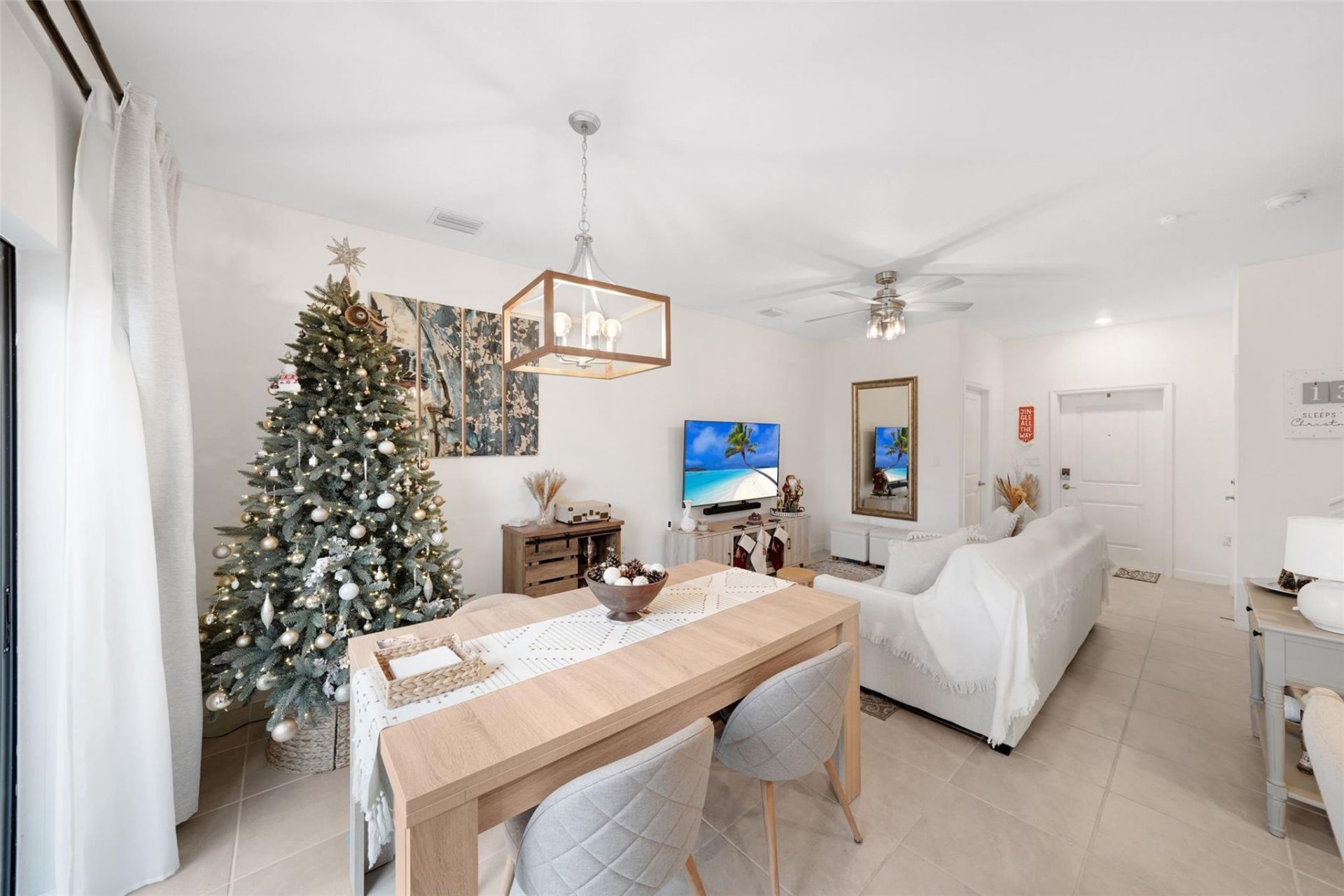 659 NW 204th Street, Miami, FL 33169 Photo