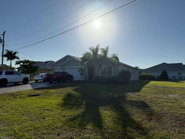 1600 SW 23rd CT, CAPE CORAL, FL 33991