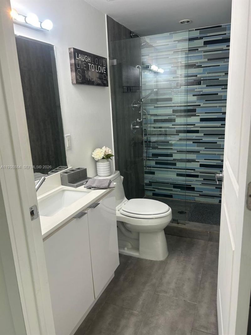 801 15th St, Unit 202, Miami Beach, FL 33139 Photo