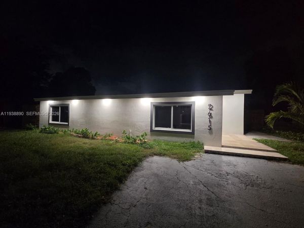 2615 NW 62nd Ave, Margate, FL 33063