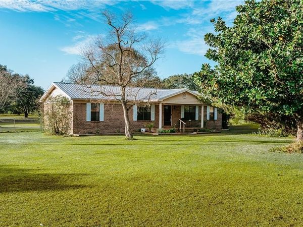 9331 Four Mile Road, Irvington, AL 36544