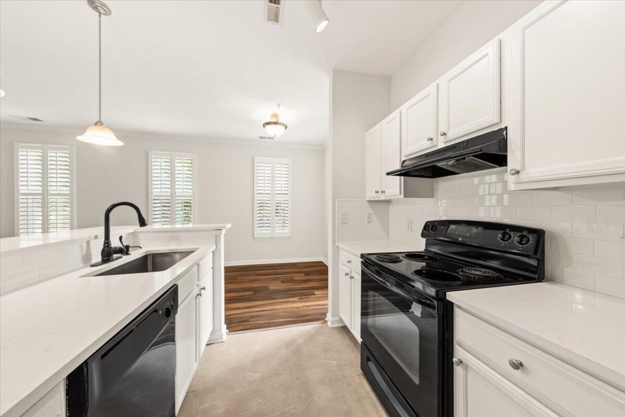 1225 Blakeway Street Photo 12