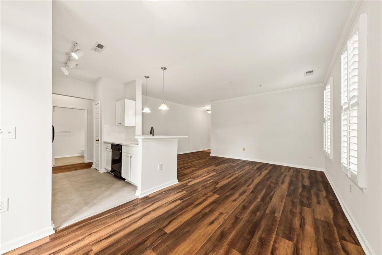 1225 Blakeway Street Photo 9