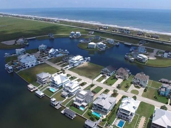 4503 S Sunset Bay, Galveston, TX 77554