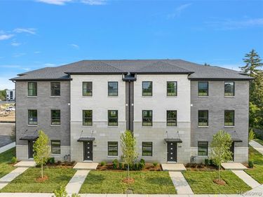 2809 Summers Place, Troy, MI 48084