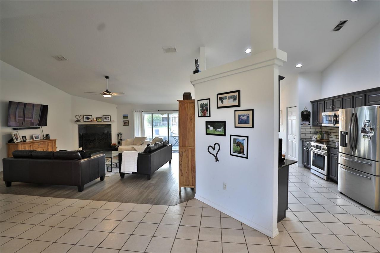 20462 SW 36th Street, Dunnellon, FL 34431 Photo