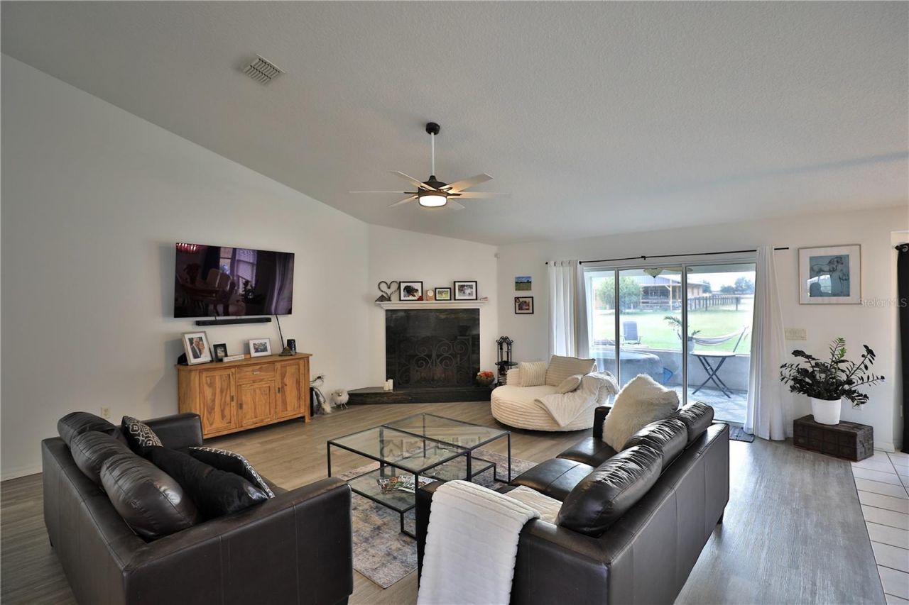 20462 SW 36th Street, Dunnellon, FL 34431 Photo