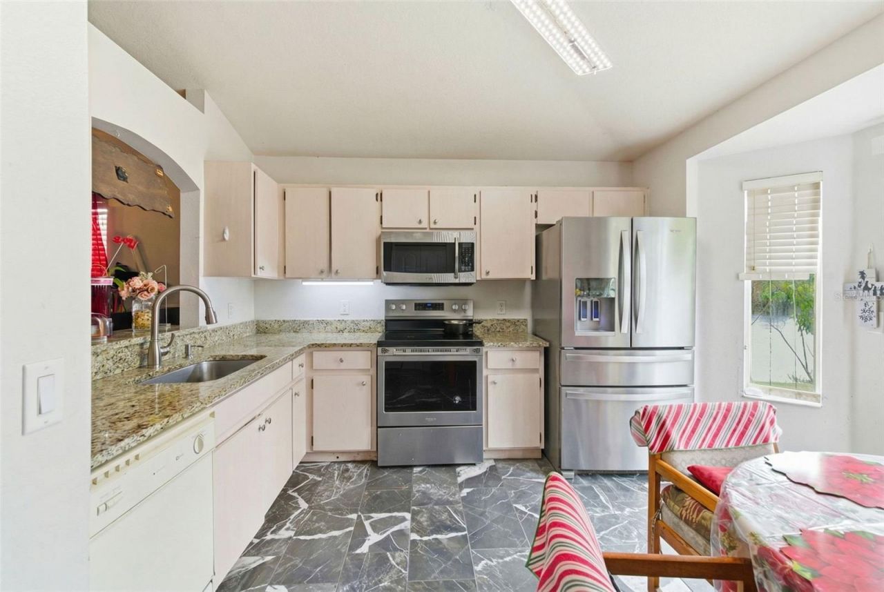 10417 Blackmore Drive, Tampa, FL 33647 Photo