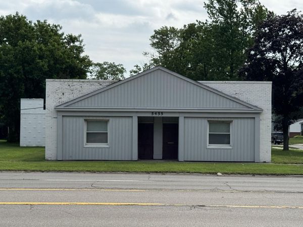5455 S Wayne Road, Wayne, MI 48184
