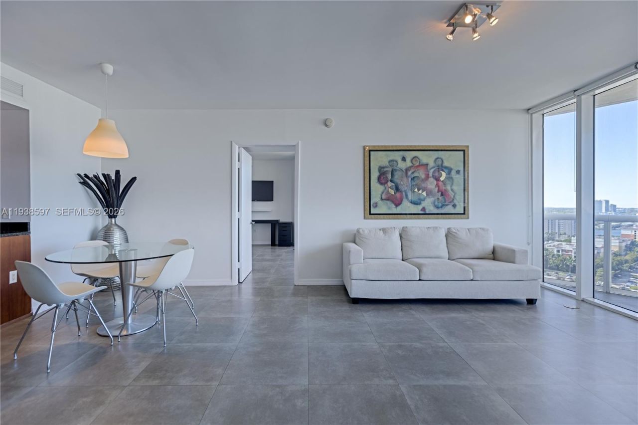 17201 Collins Ave, Unit 2006, Sunny Isles Beach, FL 33160 Photo