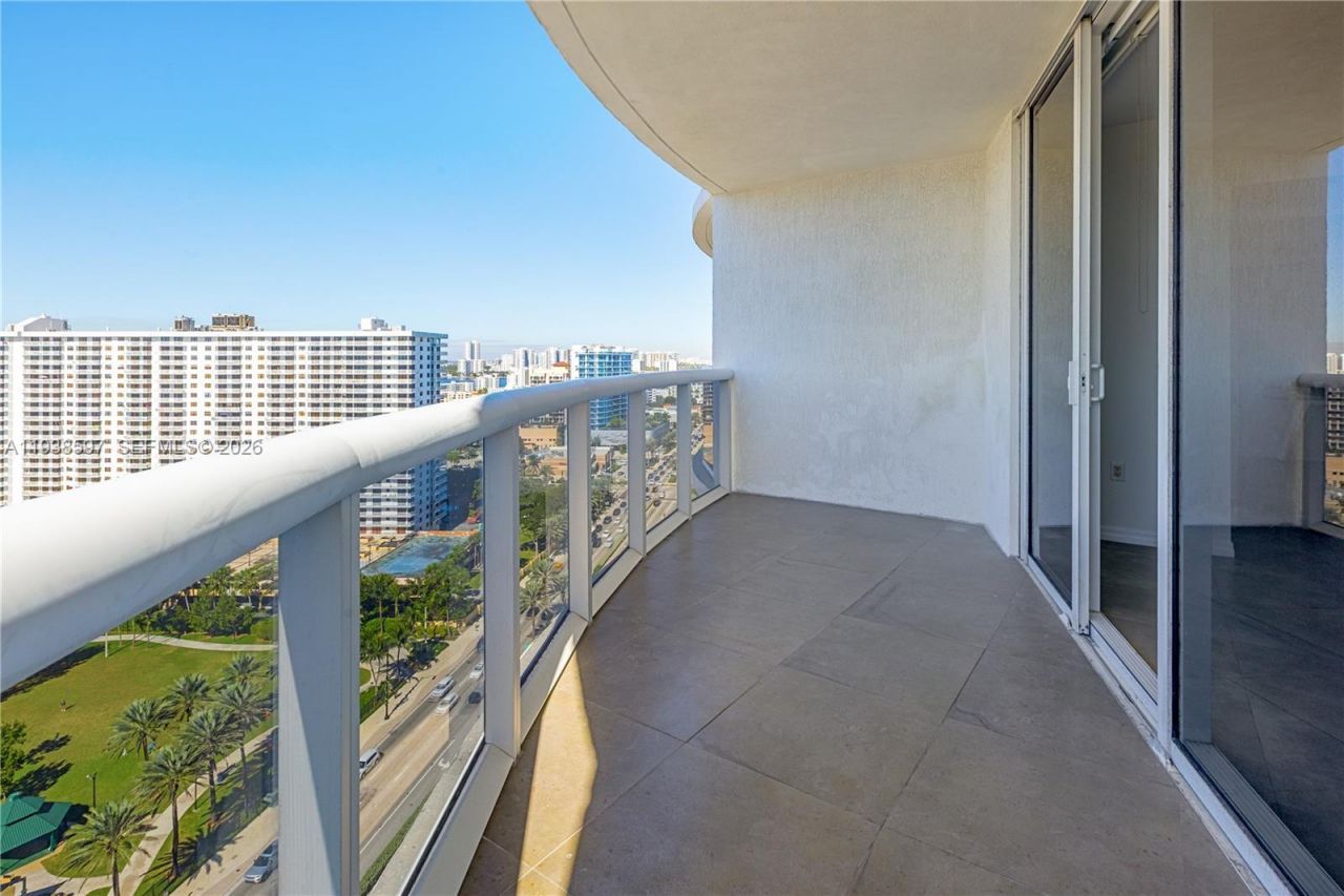 17201 Collins Ave, Unit 2006, Sunny Isles Beach, FL 33160 Photo