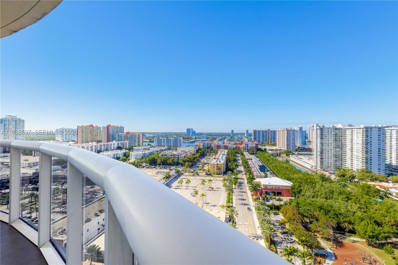 17201 Collins Ave, Unit 2006, Sunny Isles Beach, FL 33160 Photo