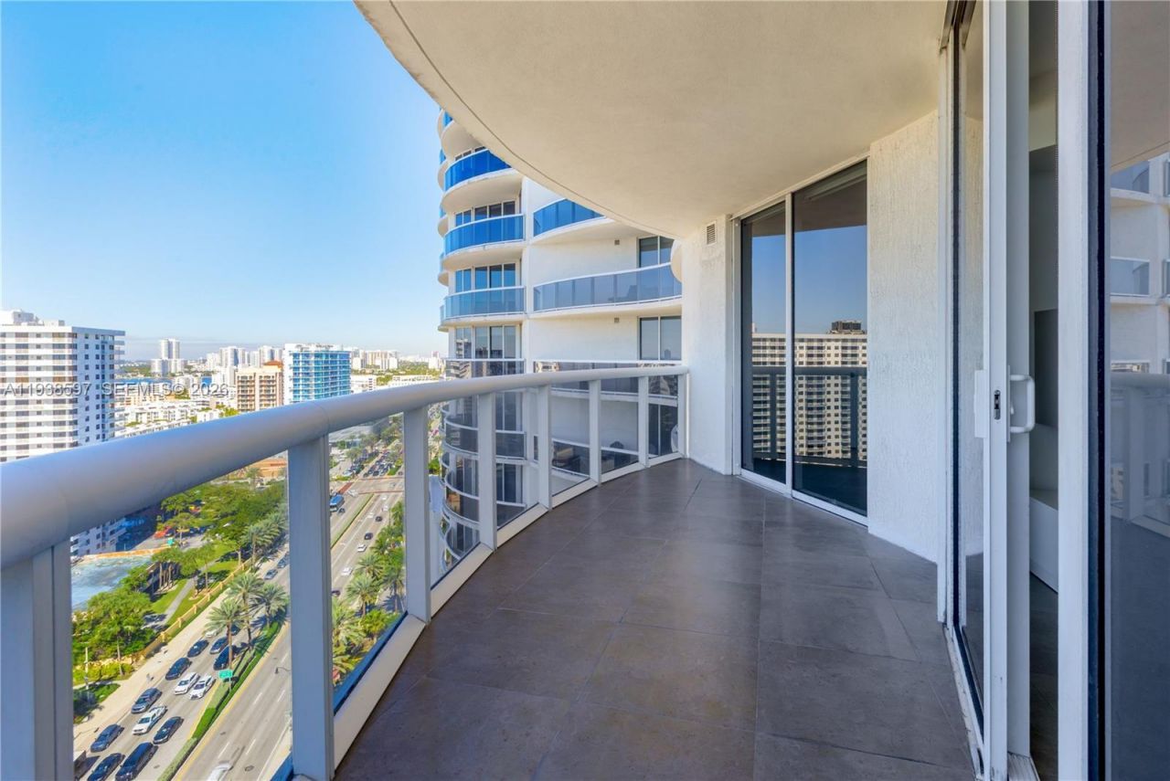 17201 Collins Ave, Unit 2006, Sunny Isles Beach, FL 33160 Photo