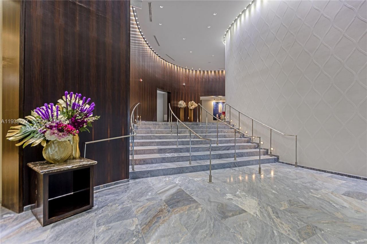 17201 Collins Ave, Unit 2006, Sunny Isles Beach, FL 33160 Photo