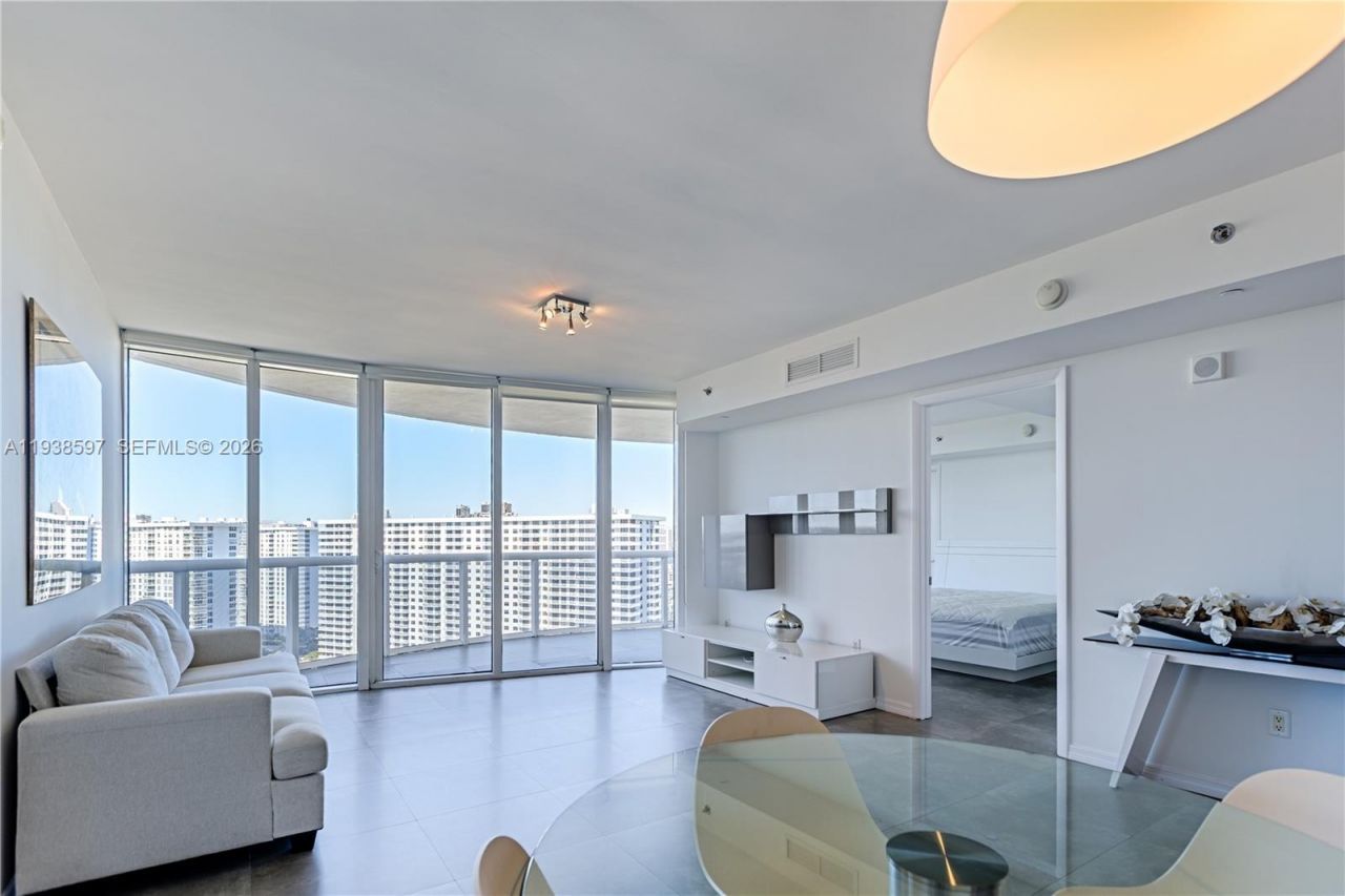 17201 Collins Ave, Unit 2006, Sunny Isles Beach, FL 33160 Photo