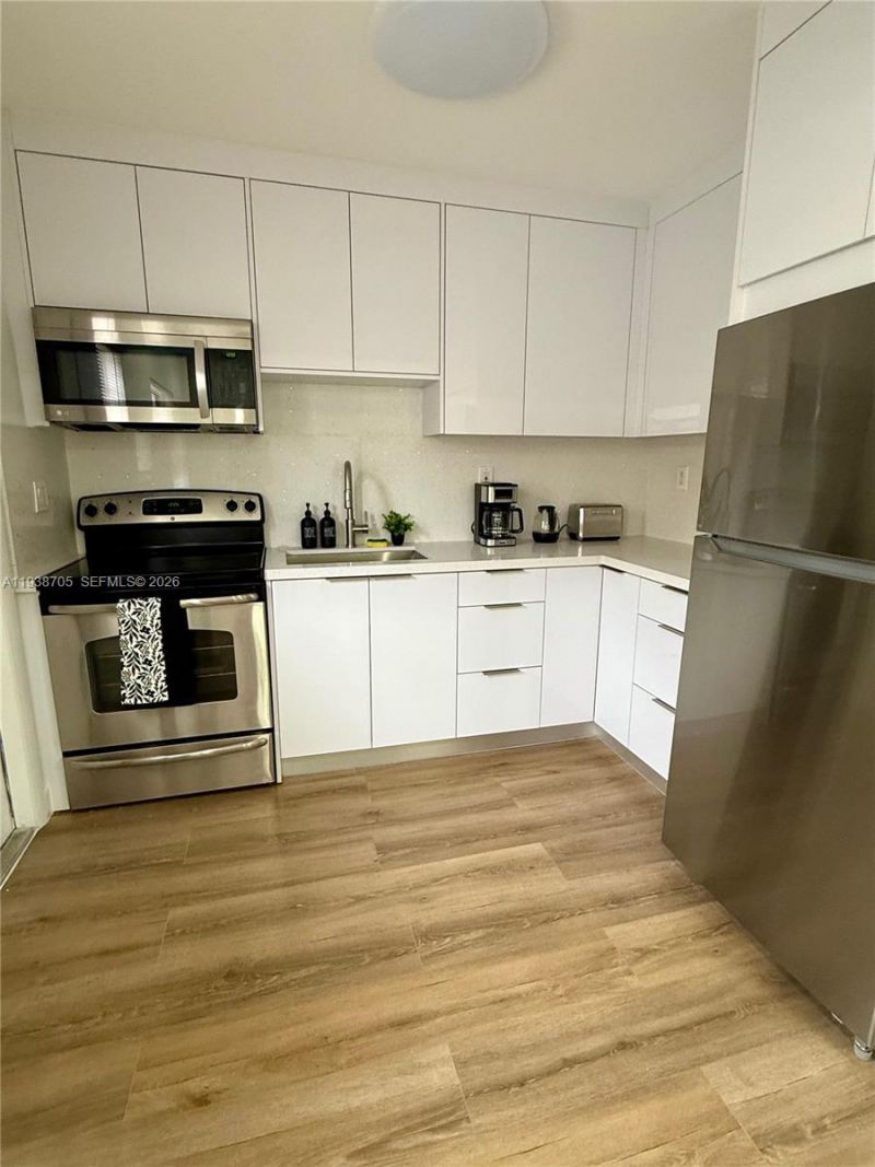 864 80th St, Unit 1, Miami Beach, FL 33141 Photo