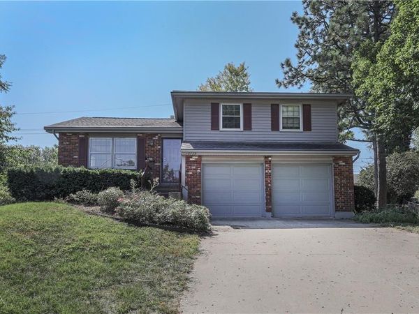 10729 Mcgee Street, Kansas City, MO 64114