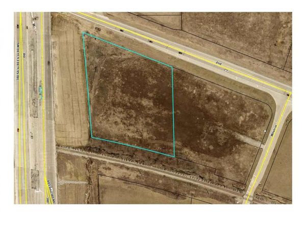 00 2nd Street, Coralville, IA 52241