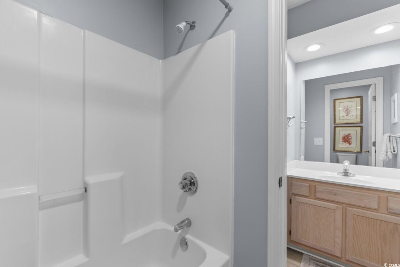 1900 Duffy St. Photo 19