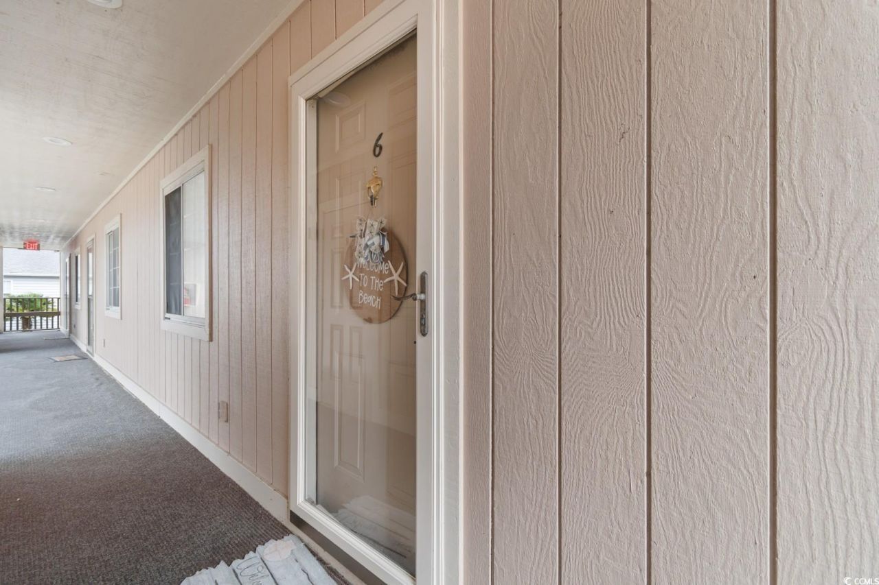 1900 Duffy St. Photo 24