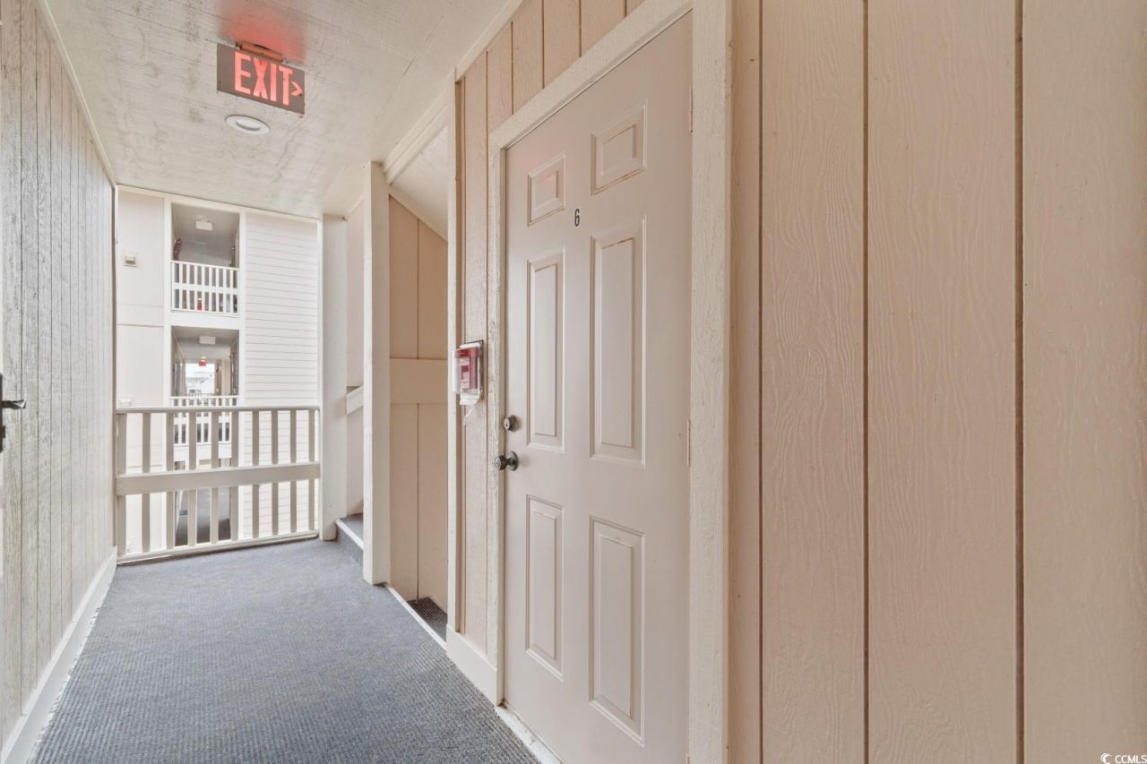 1900 Duffy St. Photo 25