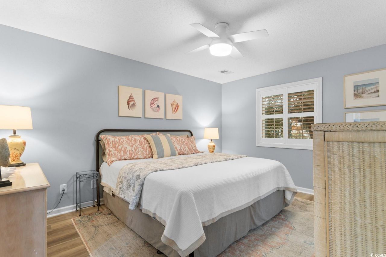 1900 Duffy St. Photo 6