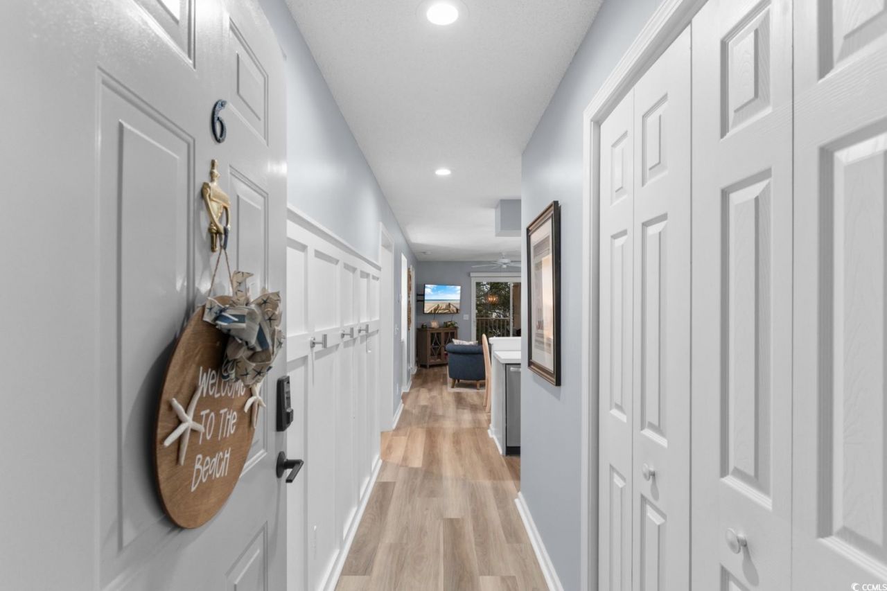 1900 Duffy St. Photo 8