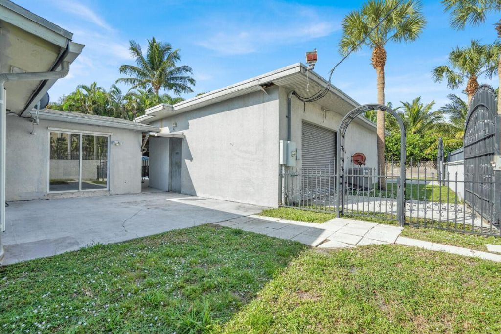 101 NW 9th Street, Boca Raton, FL 33432 Photo
