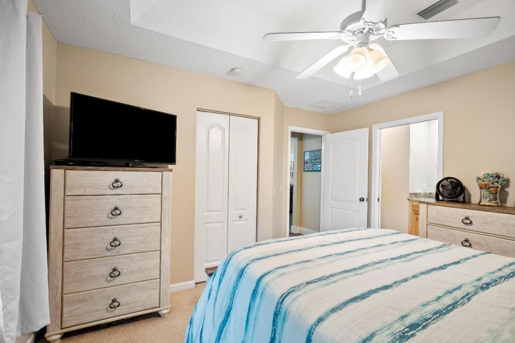 8897 SW Fishermans Wharf Drive, Stuart, FL 34997 Photo