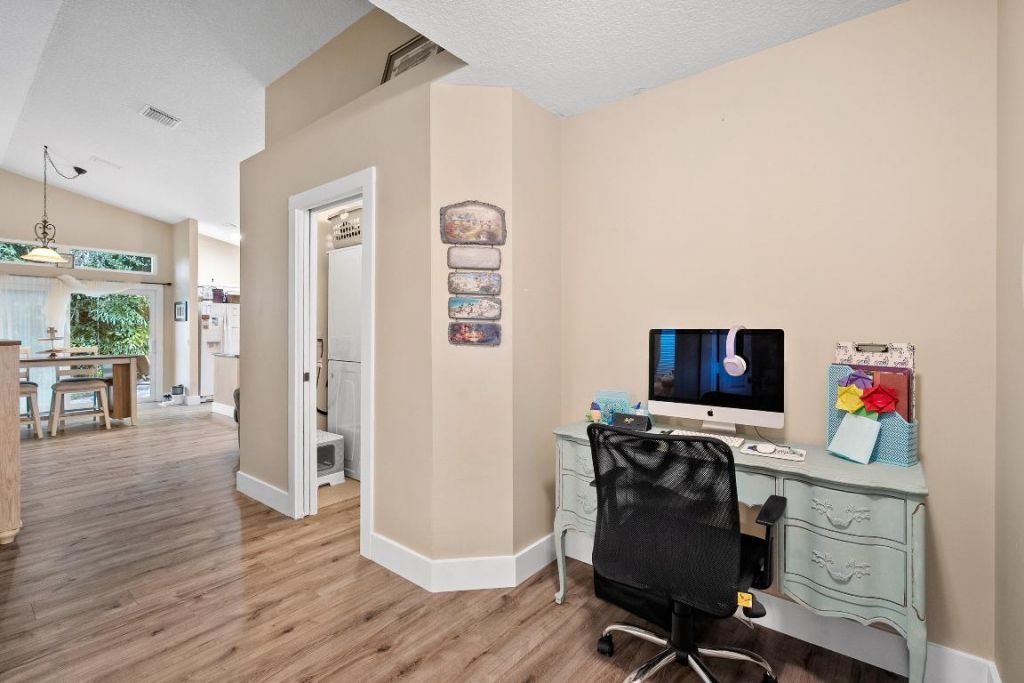 8897 SW Fishermans Wharf Drive, Stuart, FL 34997 Photo