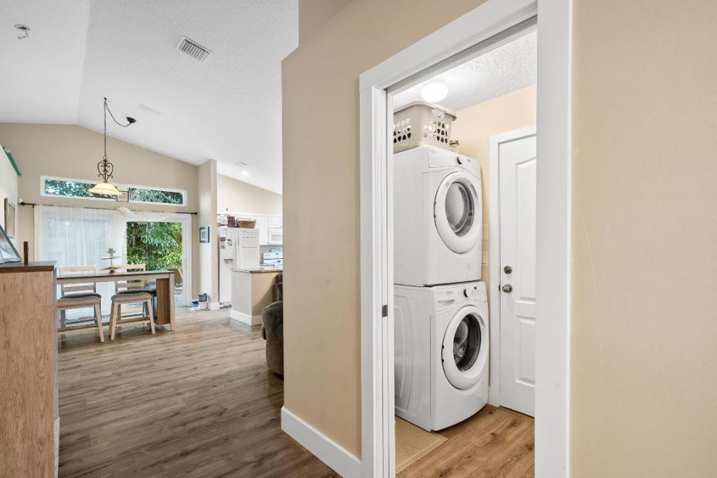 8897 SW Fishermans Wharf Drive, Stuart, FL 34997 Photo